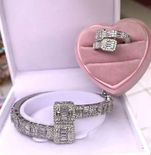 TWILIGHT BAGUETTE RING