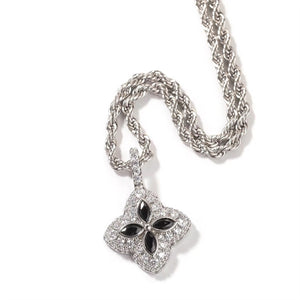 Grace Noir Pendant Necklace