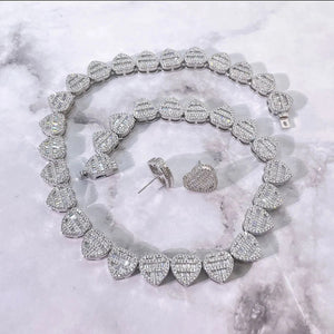 TWINKLING HEARTSTRINGS NECKLACE SET