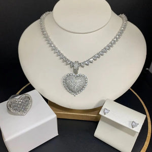 QUEENS REFINED GEMS BUNDLE