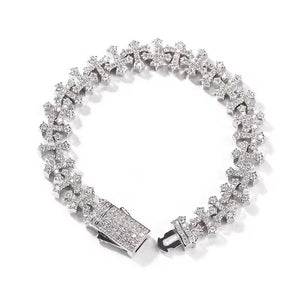 CROSS ICON NECKLACE