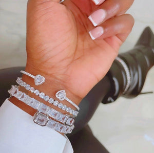 GLAMOROUS GLITZ BRACELET STACK