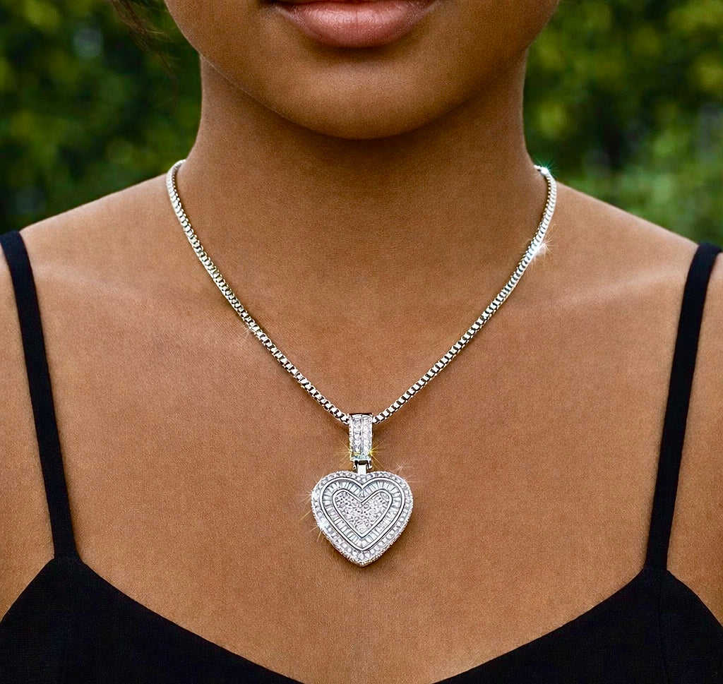 Heart of Elegance Pendant Necklace