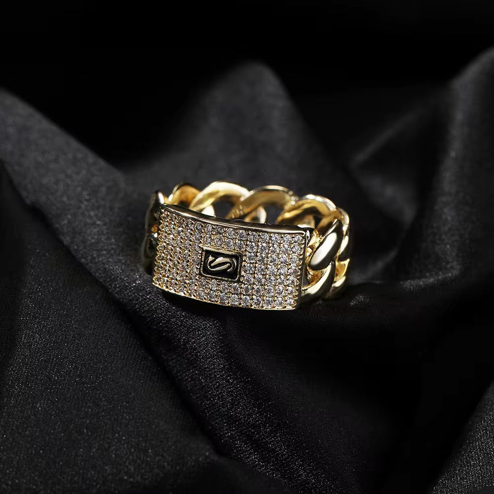 Royal Grip Link Ring