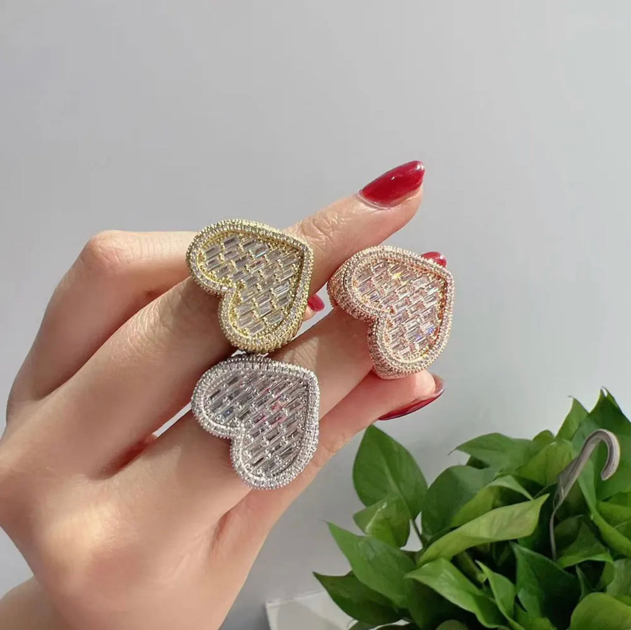 LUXE HEART RING