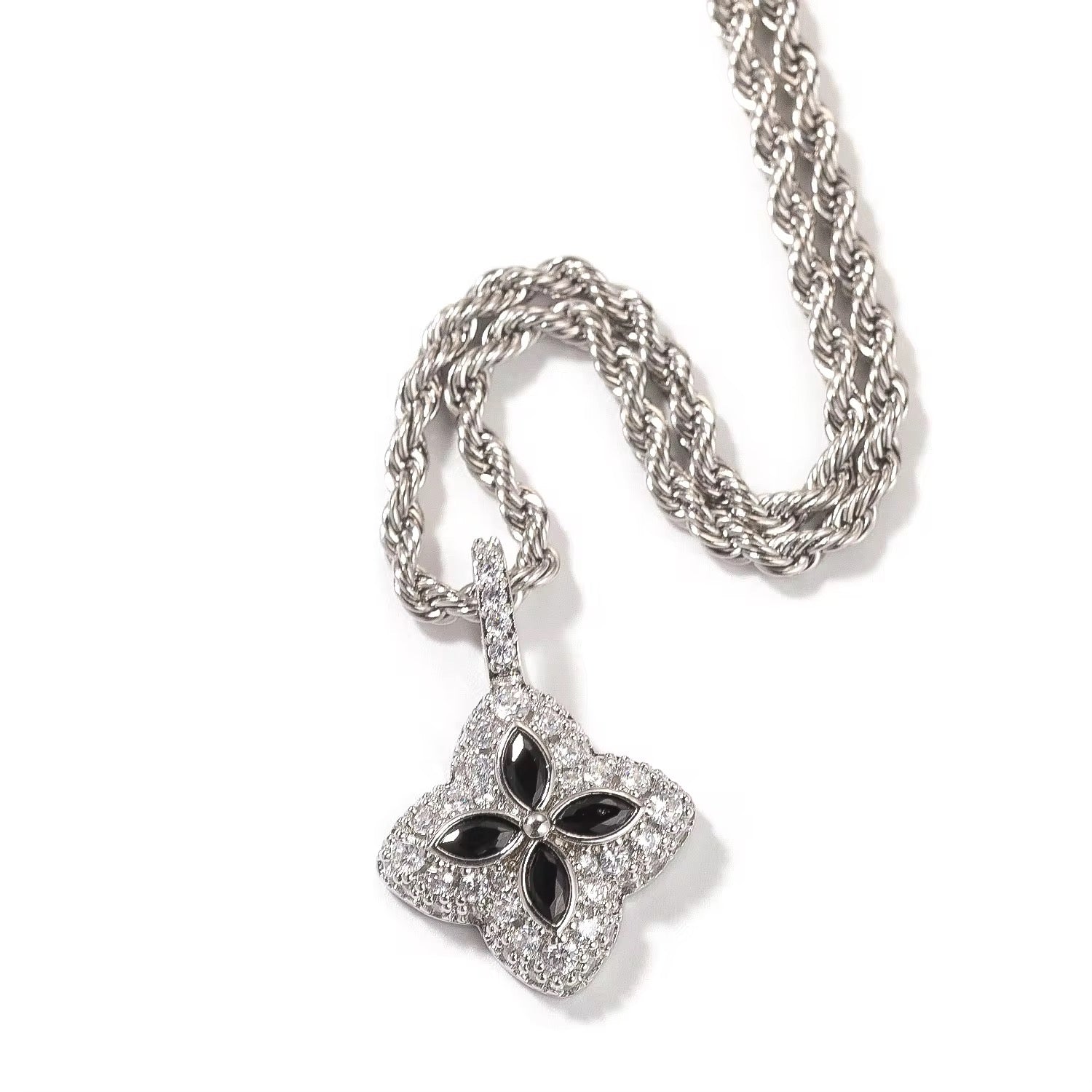 Grace Noir Pendant Necklace