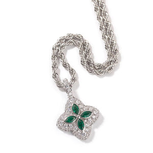 Grace Noir Pendant Necklace