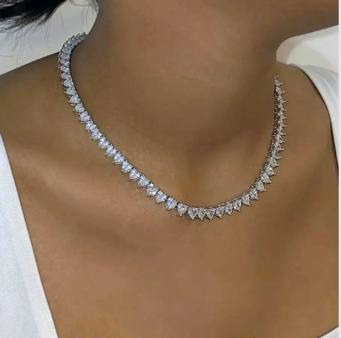 TWINKLING DESIRE NECKLACE