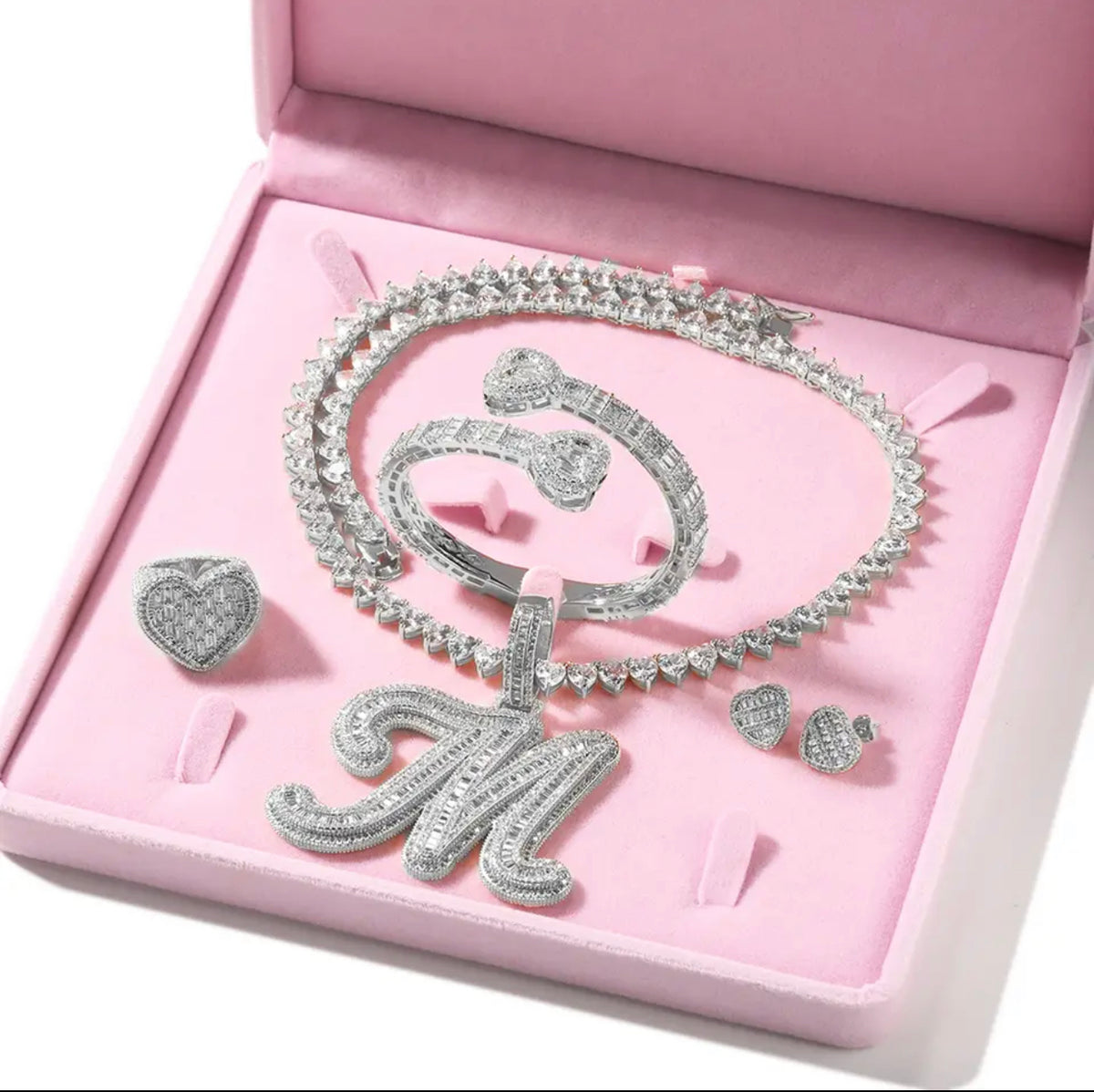 BOSS BABE INITIAL NECKLACE SET