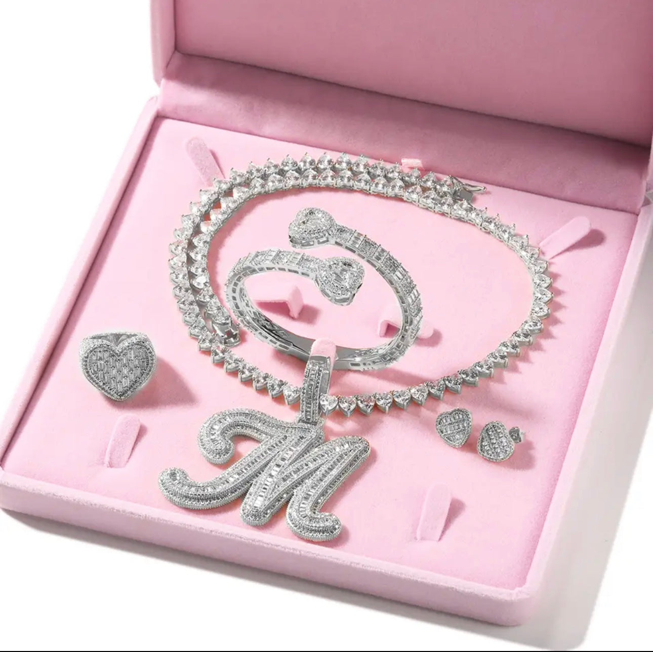 BOSS BABE INITIAL NECKLACE SET