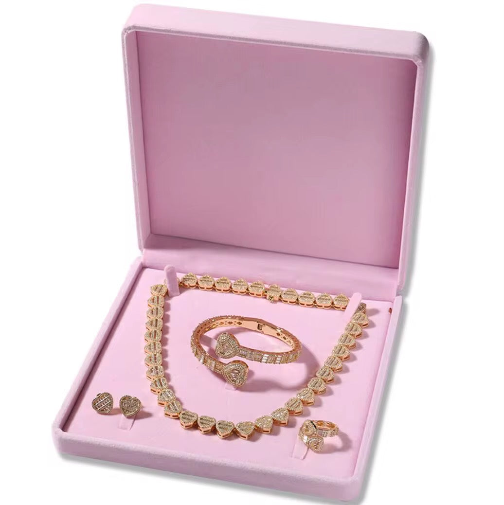 HEART STRINGS NECKLACE SET
