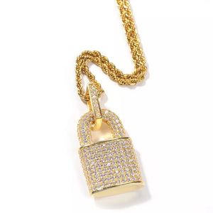 SECURELY LOVED NECKLACE