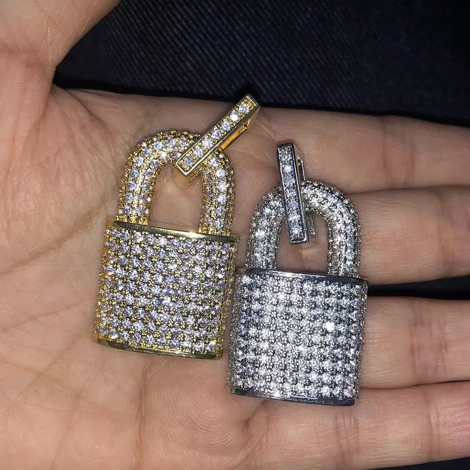 SECURELY LOVED NECKLACE