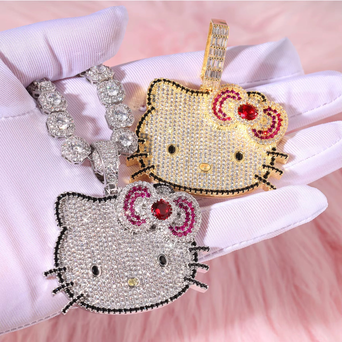 WHISKER WONDERS  NECKLACE