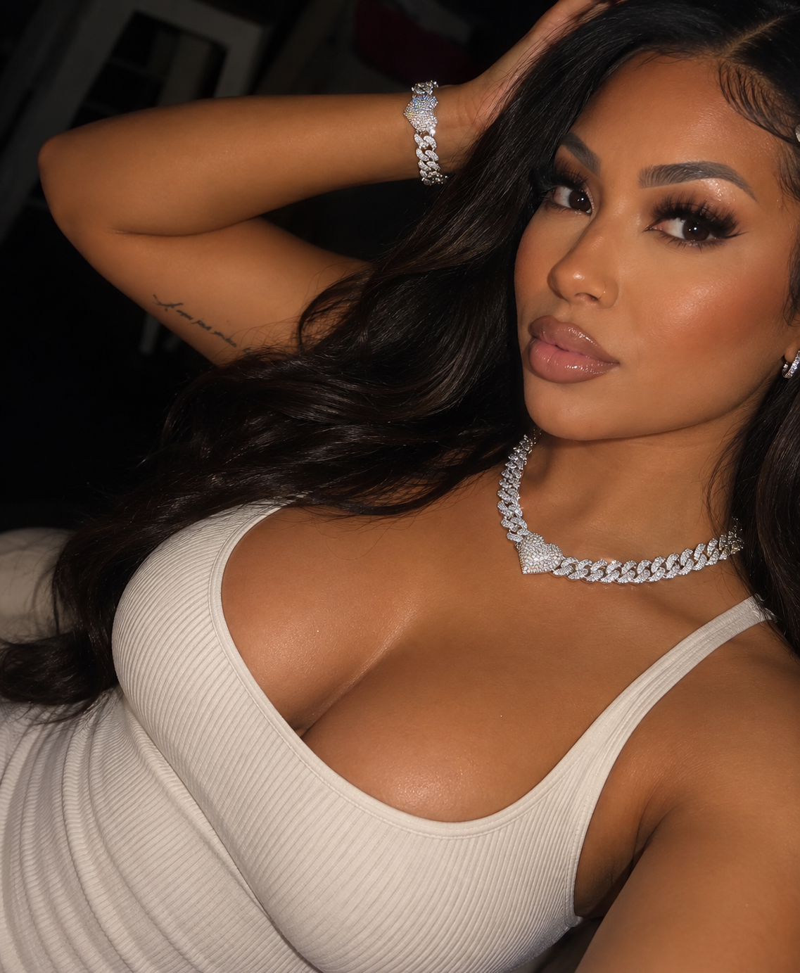 AMORE NECKLACE & BRACELET SET