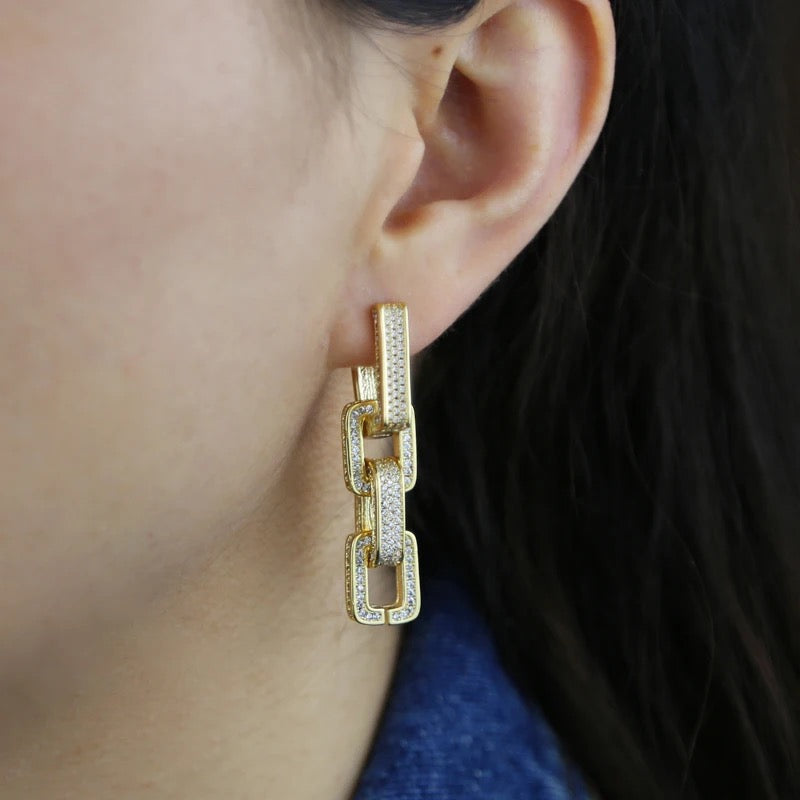 GLAM AFFAIR EARRINGS