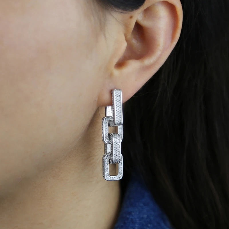 GLAM AFFAIR EARRINGS