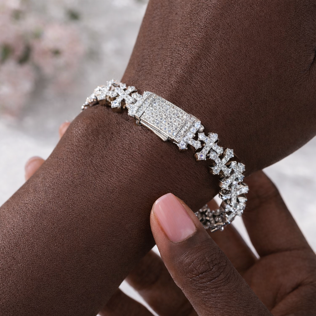 ANCHORED CROSS LINK BRACELET