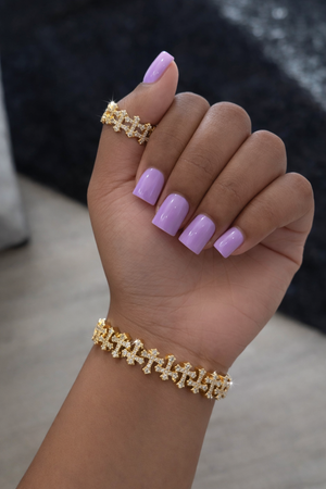 ANCHORED CROSS LINK BRACELET