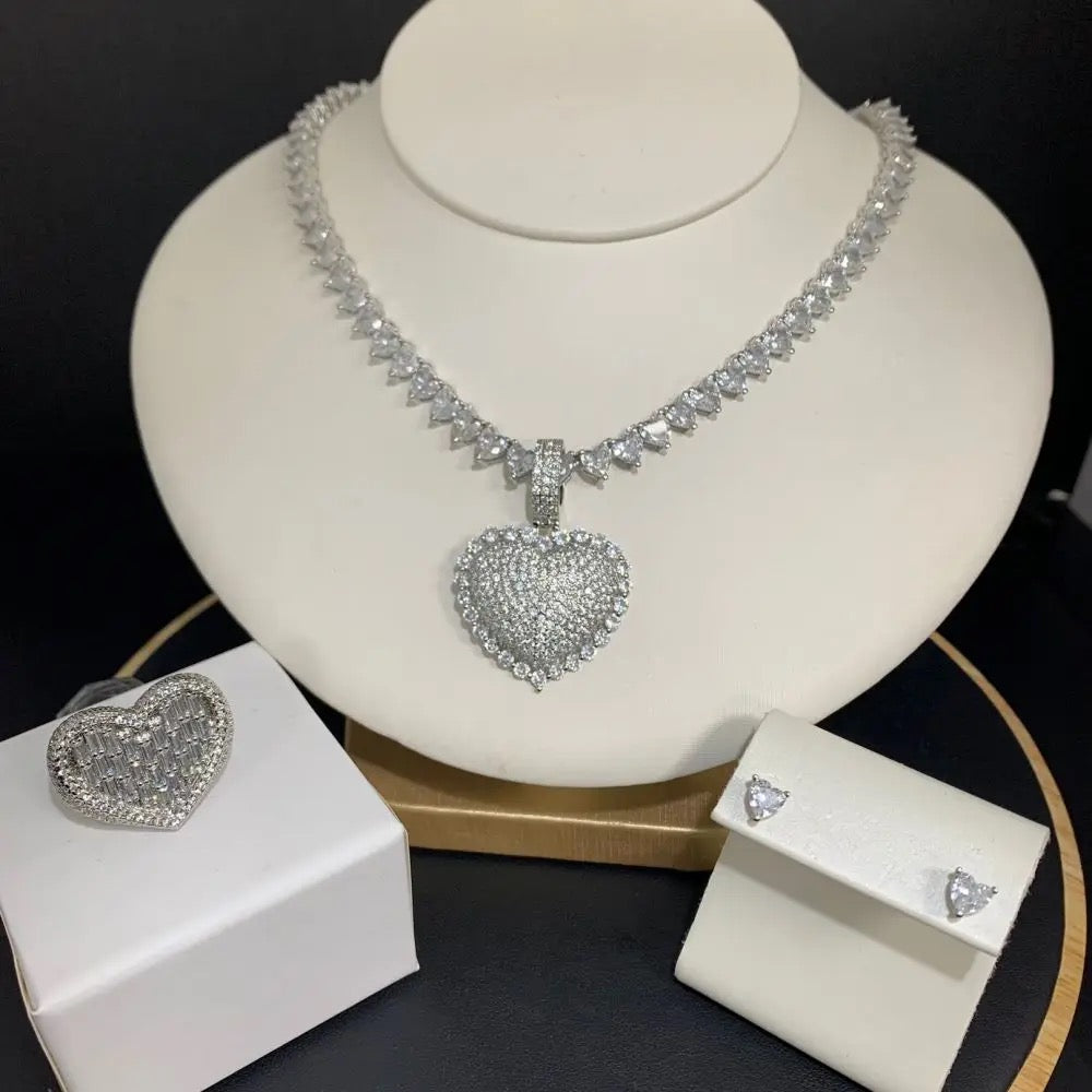 QUEENS REFINED GEMS BUNDLE