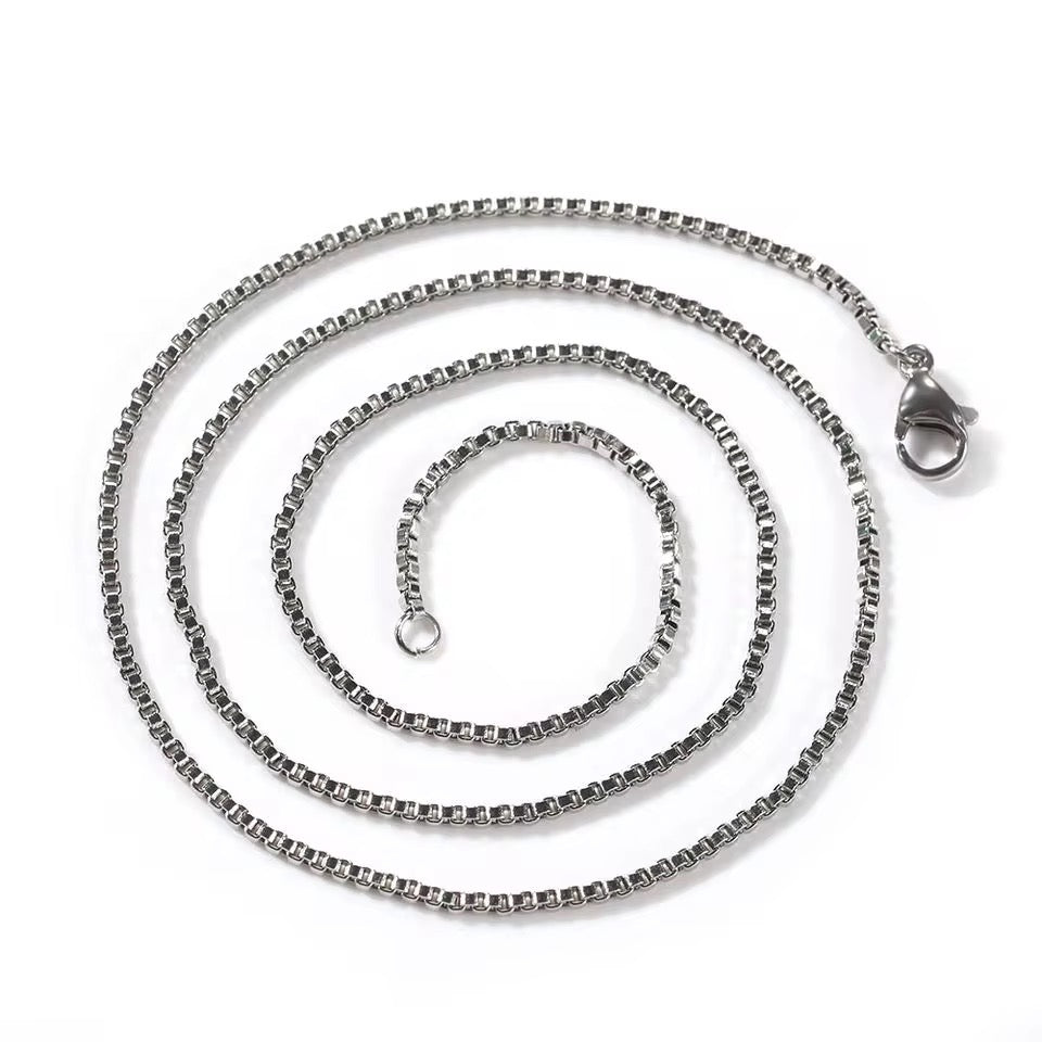 Saint Box Chain
