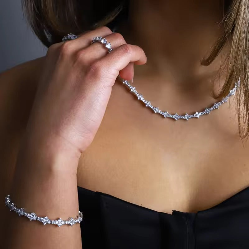 DIAMOND DIVA NECKLACE SET