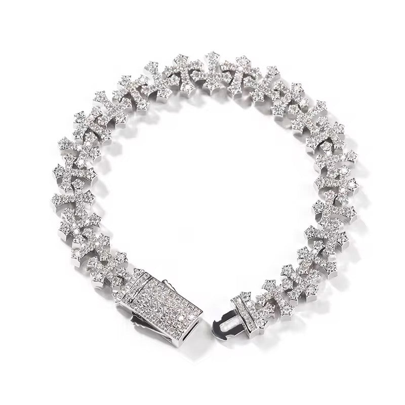 CROSS ICON NECKLACE