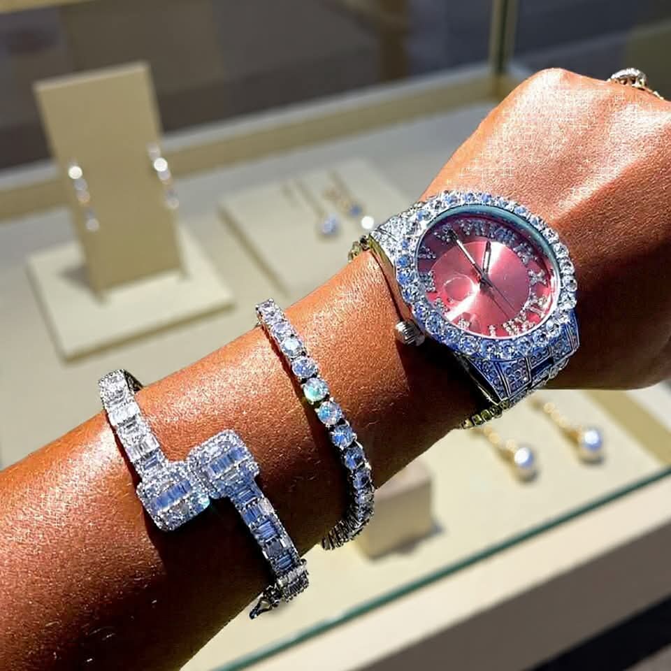 CHARLOTTE WATCH