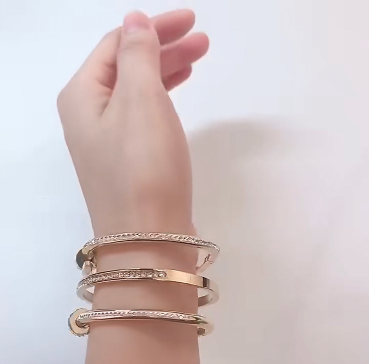 VERA BRACELET STACK