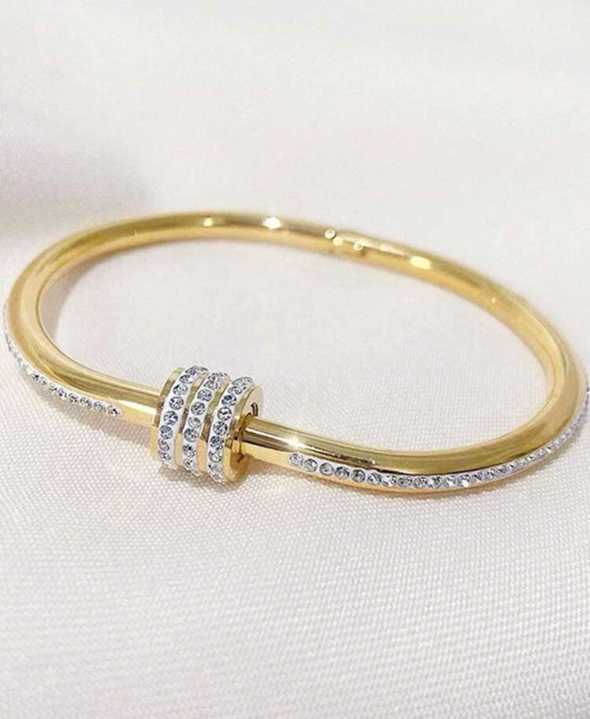 EMILY BRACELET STACK