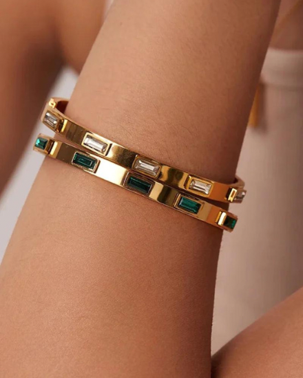 SELINA BRACELET STACK