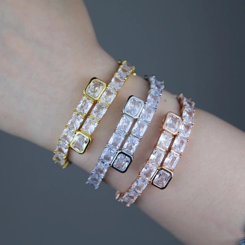 DAZZLING DIAMOND BRACELET